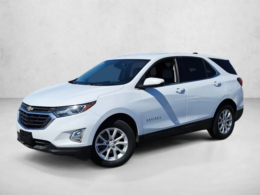 2019 Chevrolet Equinox LT photo 1