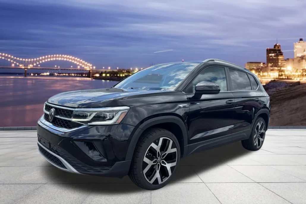 2022 Volkswagen Taos SEL photo 1