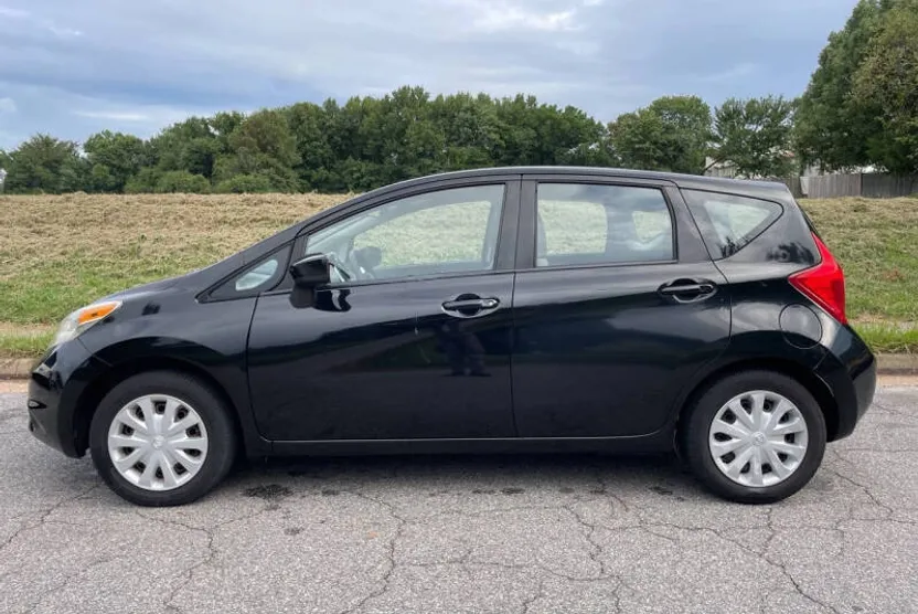 2015 Nissan Versa Note photo 1