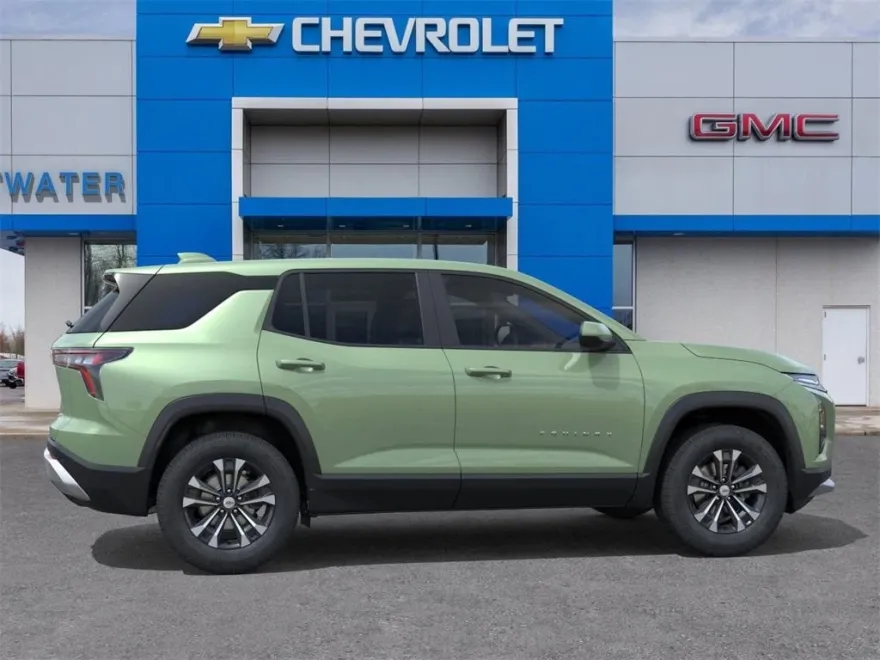 2026 Chevrolet Equinox LT photo 1
