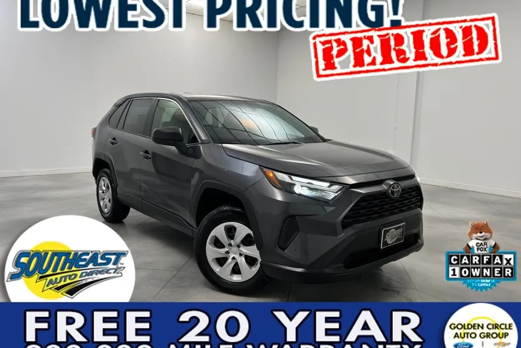 2024 Toyota RAV4 LE photo 1