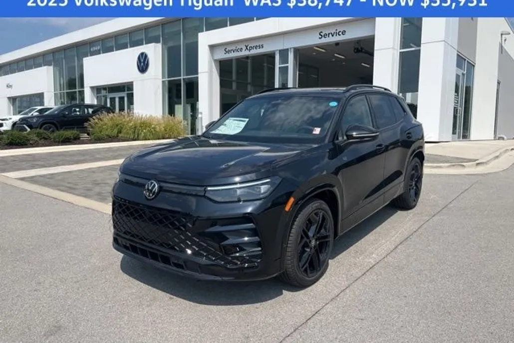 2025 Volkswagen Tiguan SE R-Line Black photo 1