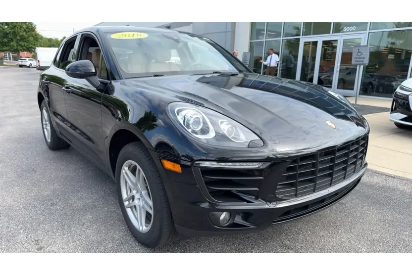2018 Porsche Macan Base photo 1