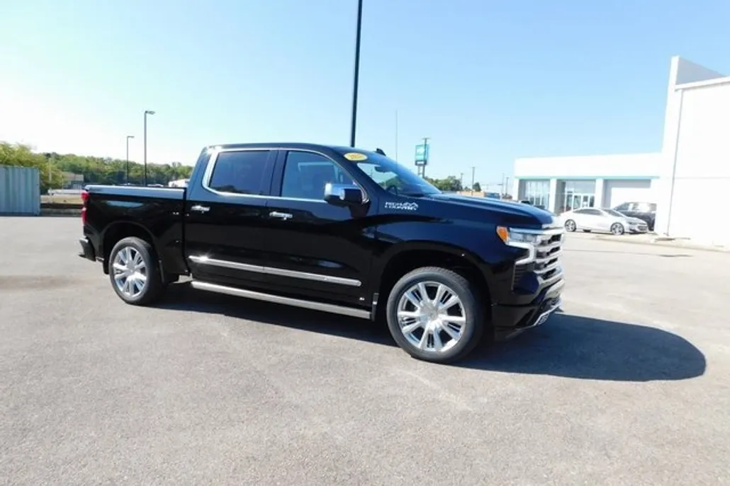 2025 Chevrolet Silverado 1500 High Country photo 1