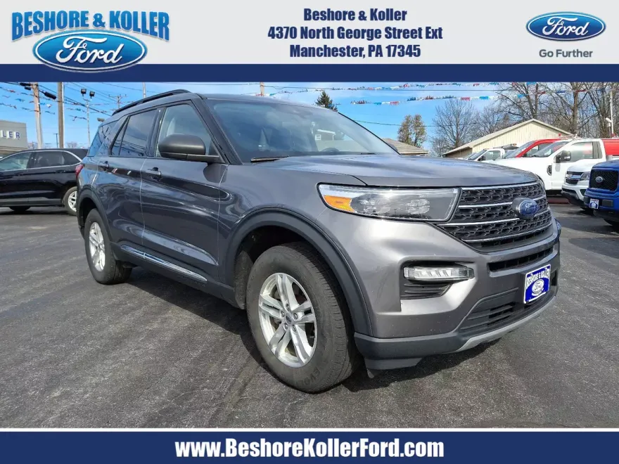 2022 Ford Explorer XLT photo 1