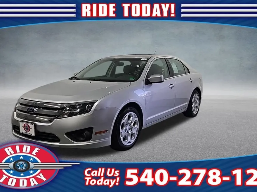 2011 Ford Fusion SE photo 1