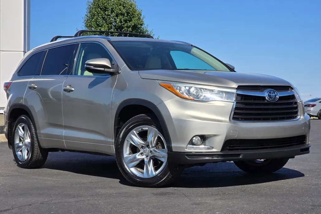 2015 Toyota Highlander Limited photo 1
