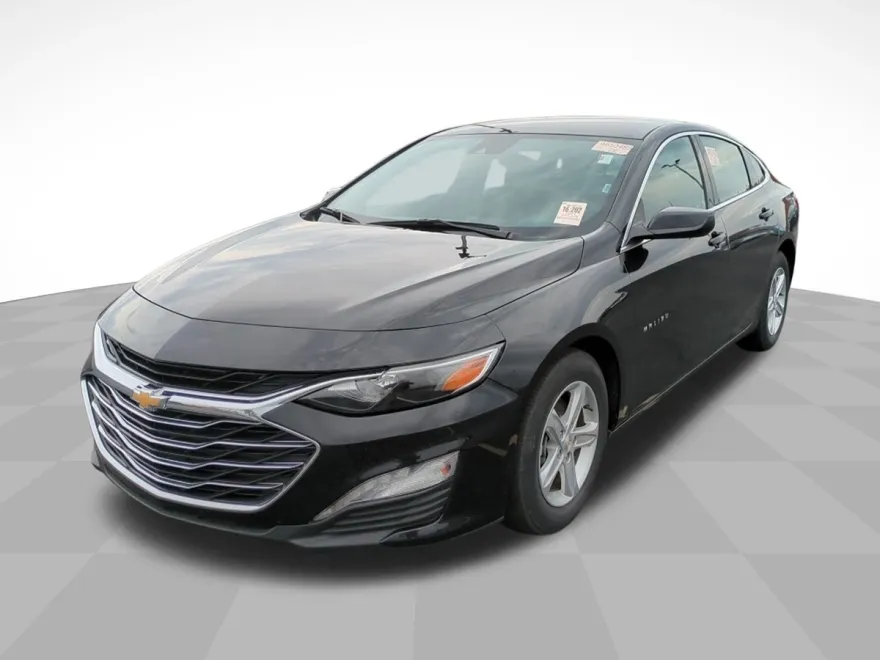 2024 Chevrolet Malibu 1LT photo 1