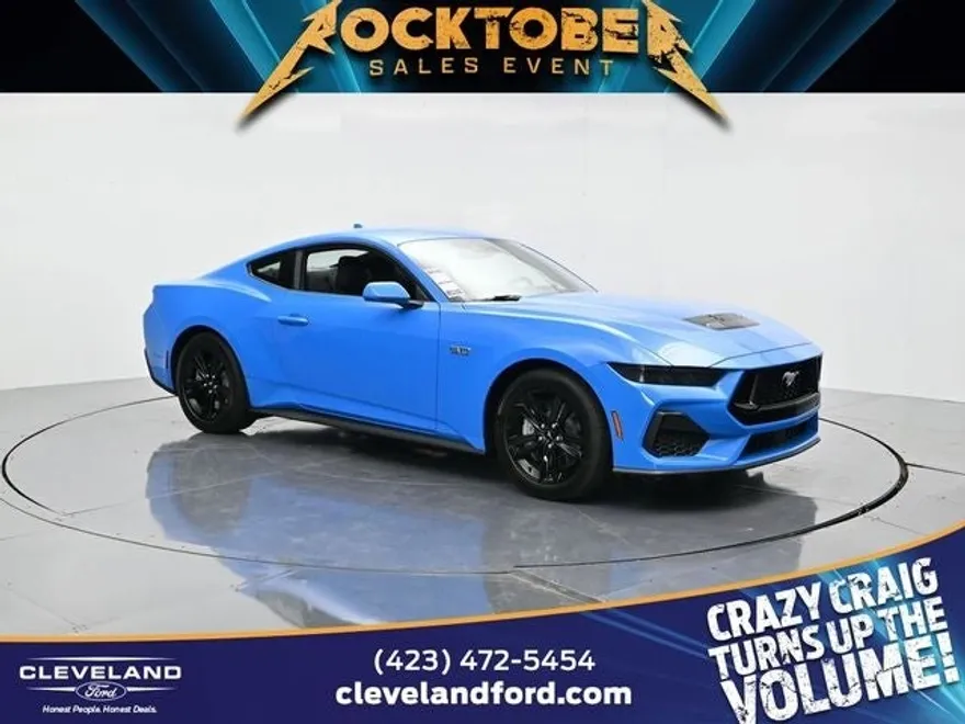 2025 Ford Mustang GT photo 1