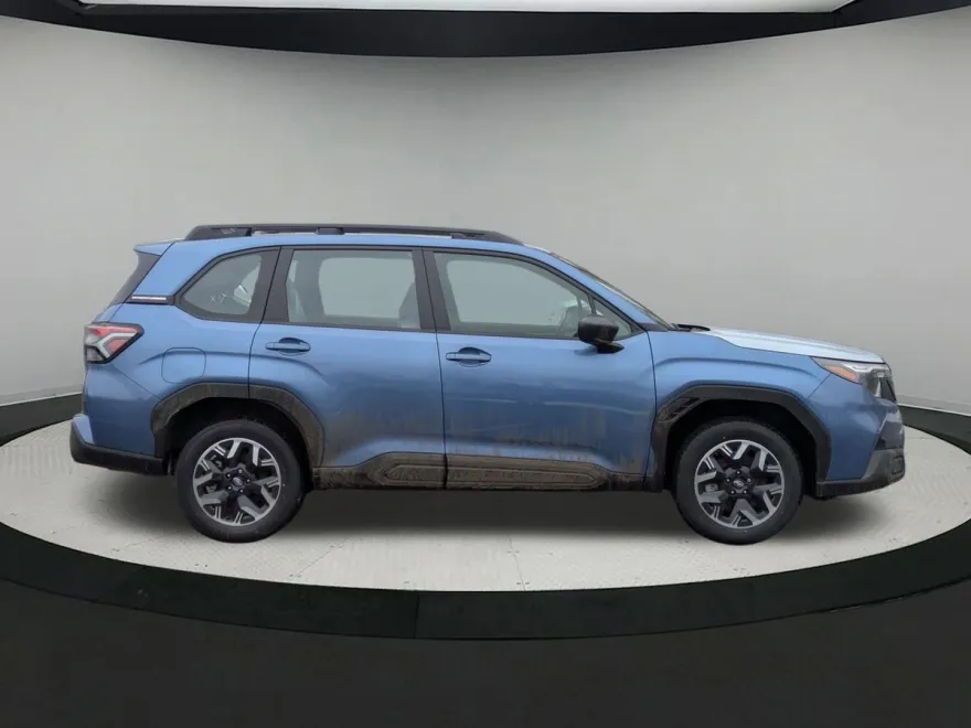 2025 Subaru Forester Base photo 1