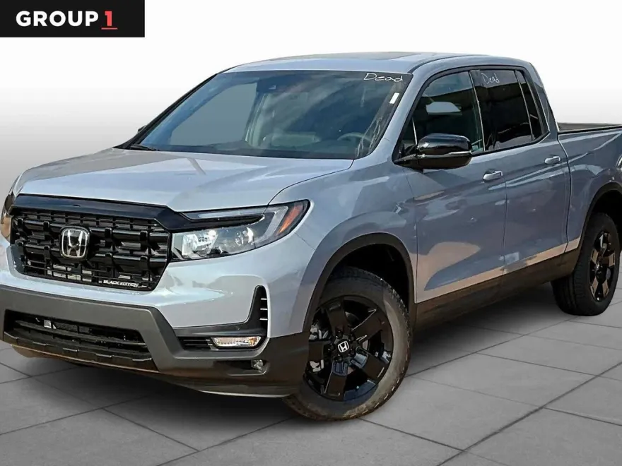 2025 Honda Ridgeline Black Edition photo 1