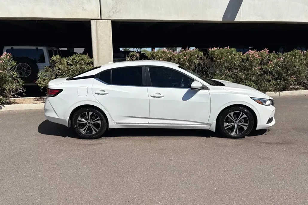2021 Nissan Sentra SV photo 1