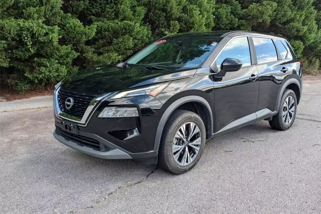 2023 Nissan Rogue SV photo 1