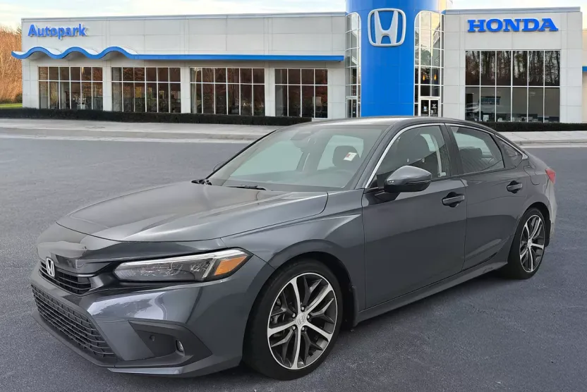 2024 Honda Civic Touring photo 1