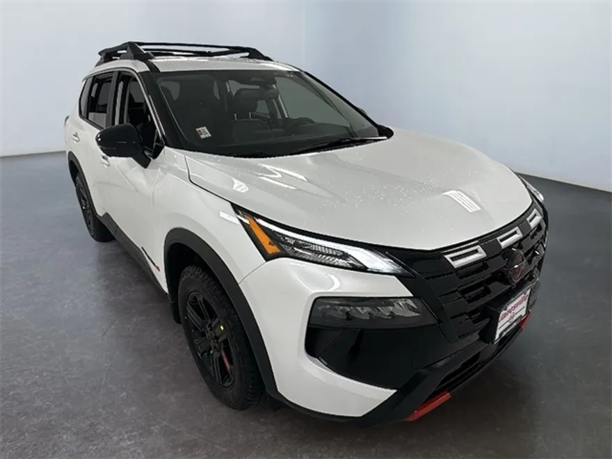 2026 Nissan Rogue SV photo 1