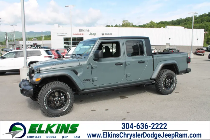 2025 Jeep Gladiator Willys photo 1