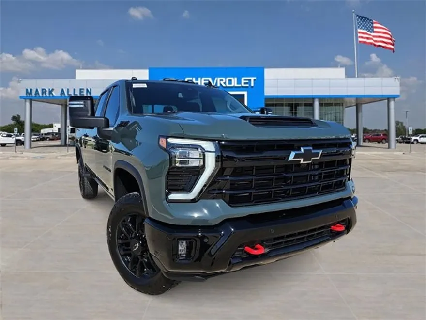 2026 Chevrolet Silverado 2500HD LT photo 1