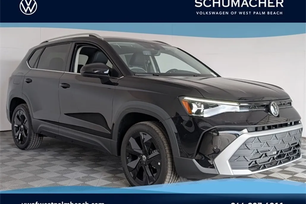 2025 Volkswagen Taos SE photo 1