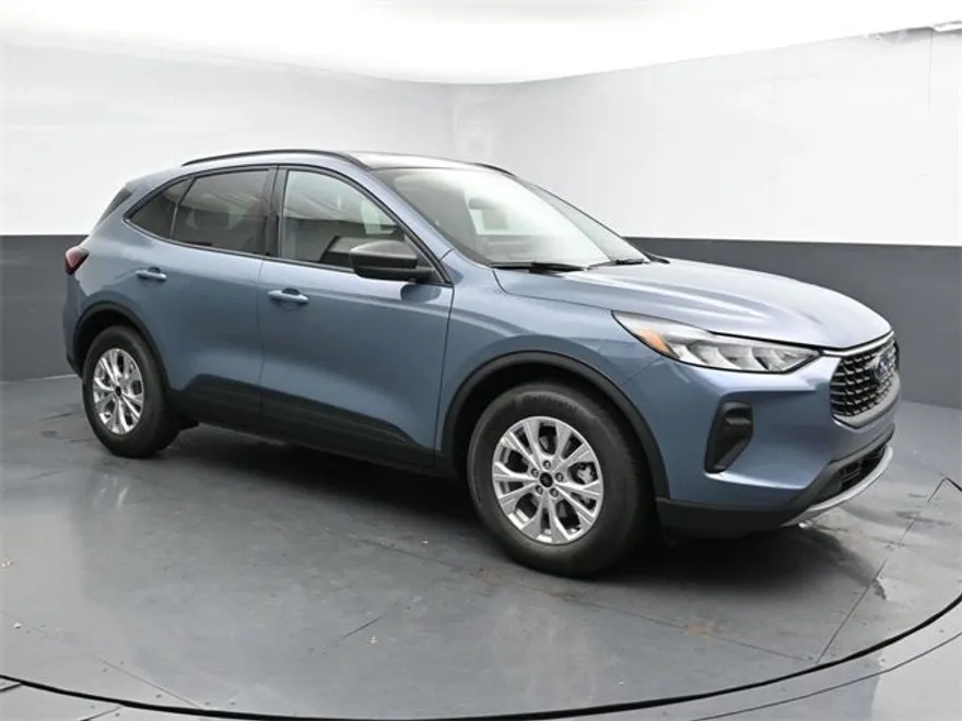 2025 Ford Escape Active photo 1