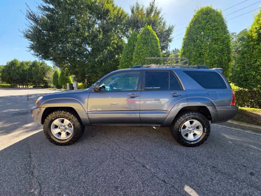 2003 Toyota 4Runner SR5 photo 1