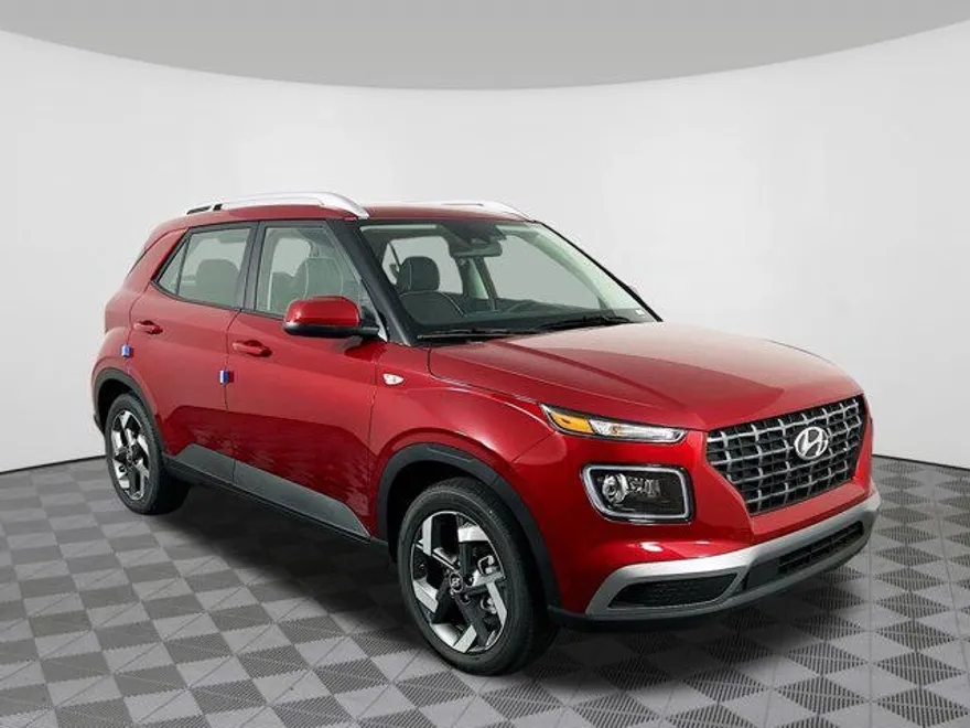 2025 Hyundai Venue Limited photo 1