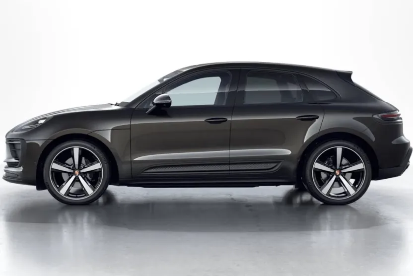 2026 Porsche Macan T photo 1