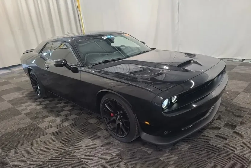 2019 Dodge Challenger R/T Scat Pack photo 1
