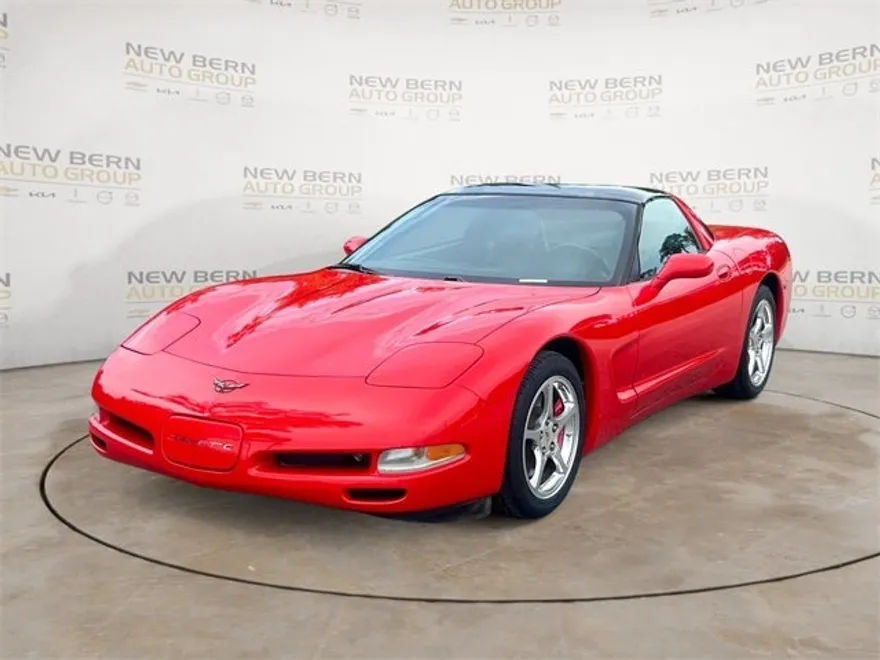 2004 Chevrolet Corvette Base photo 1