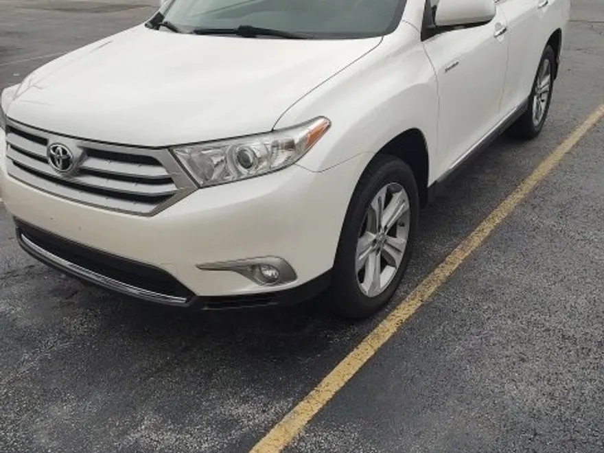 2013 Toyota Highlander Limited photo 1