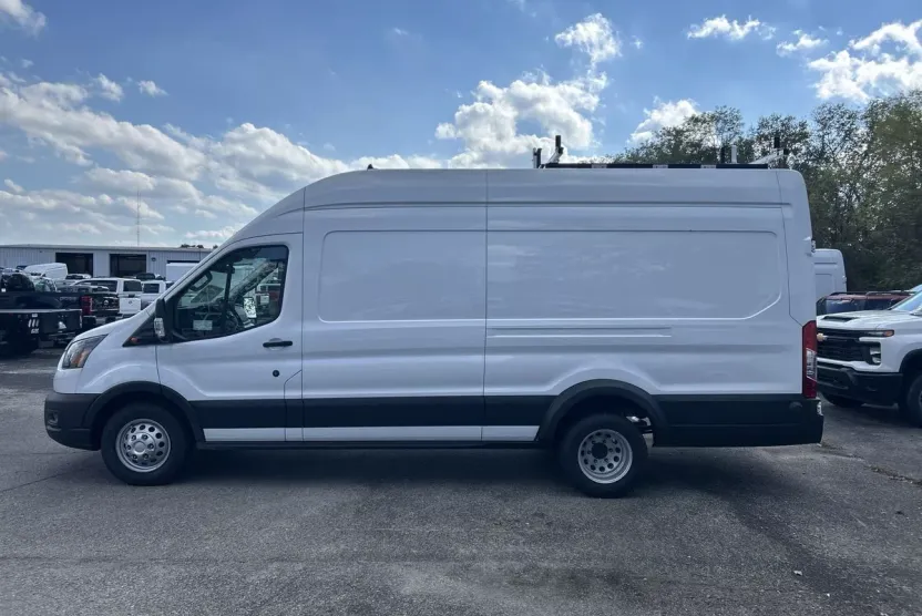 2024 Ford Transit photo 1