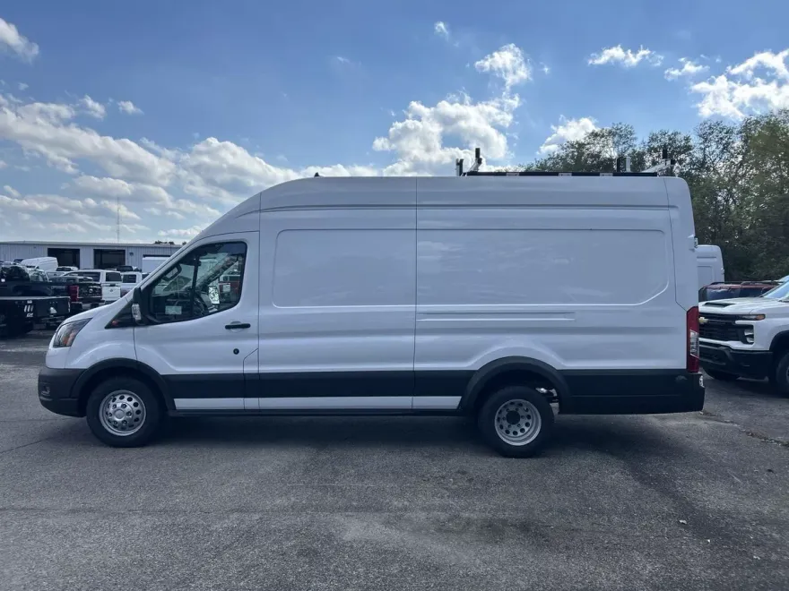 2024 Ford Transit photo 1