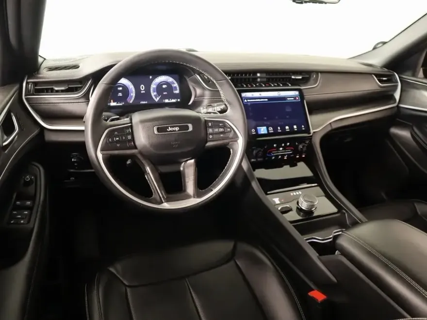 2024 Jeep Grand Cherokee Limited photo 1