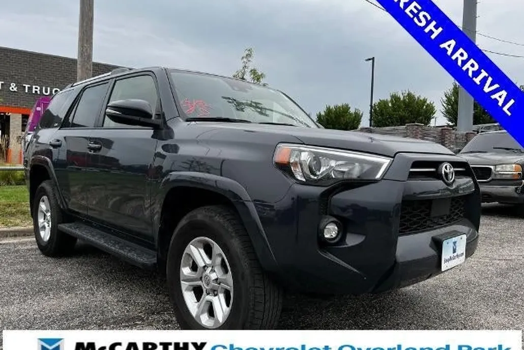 2024 Toyota 4Runner SR5 Premium photo 1