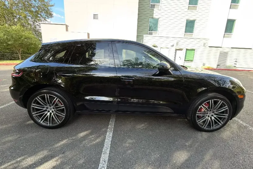 2018 Porsche Macan S photo 1