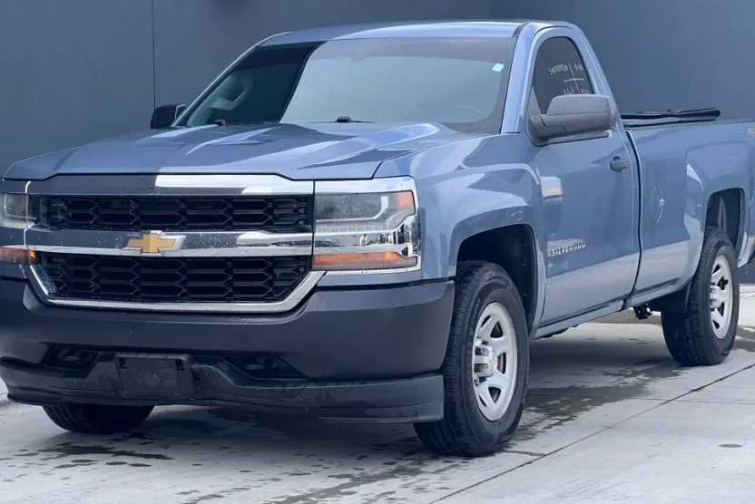 2016 Chevrolet Silverado 1500 photo 1