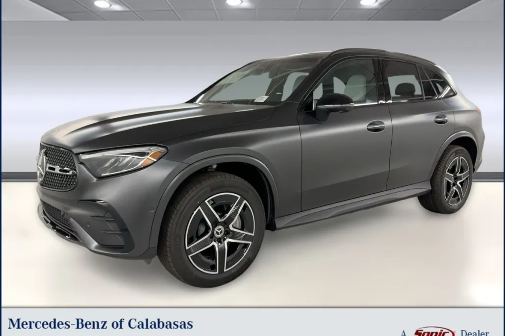 2026 Mercedes Benz GLC 300 photo 1