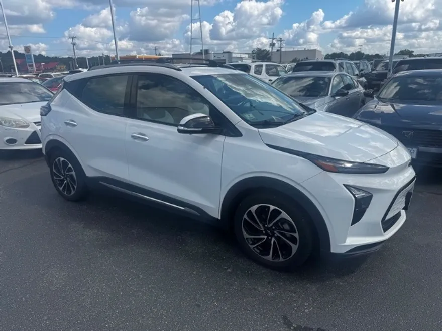 2022 Chevrolet Bolt EUV Premier photo 1