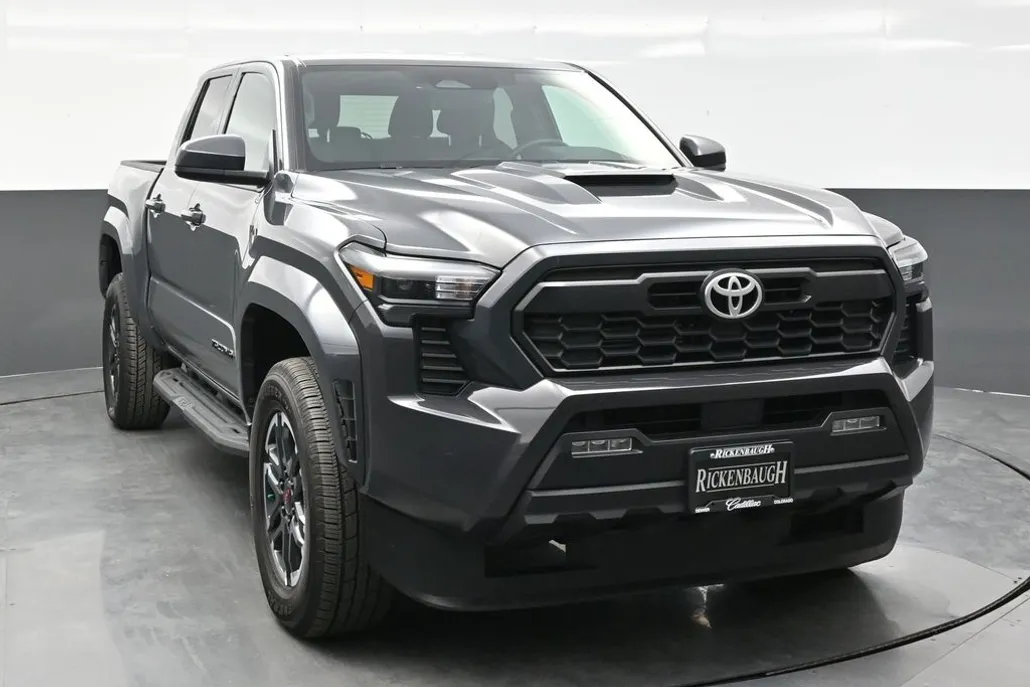 2024 Toyota Tacoma TRD Sport photo 1