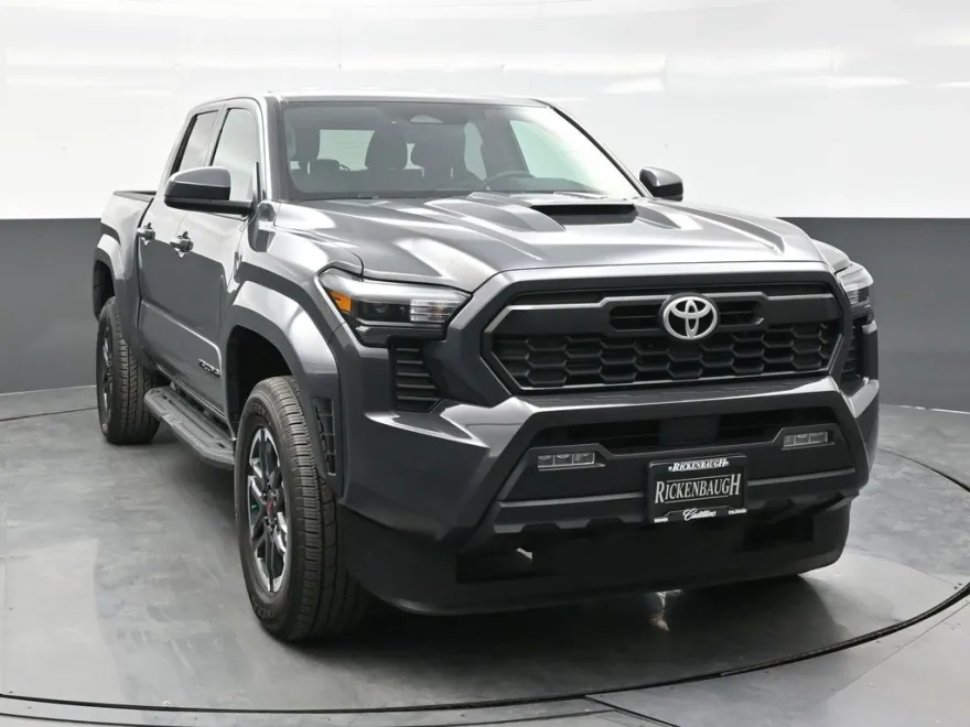 2024 Toyota Tacoma TRD Sport photo 1