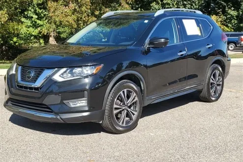 2018 Nissan Rogue SL photo 2