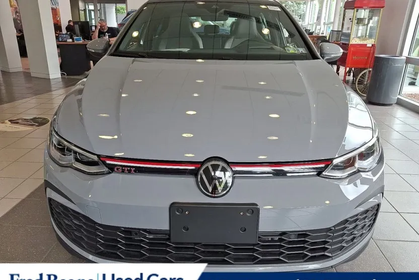 2024 Volkswagen Golf GTI Autobahn photo 1