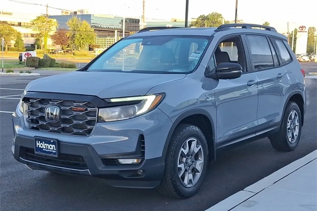 2022 Honda Passport TrailSport photo 1