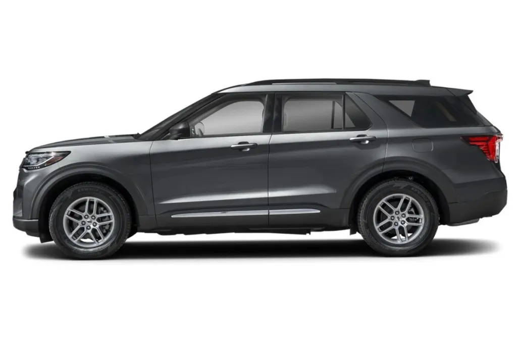 2025 Ford Explorer photo 1