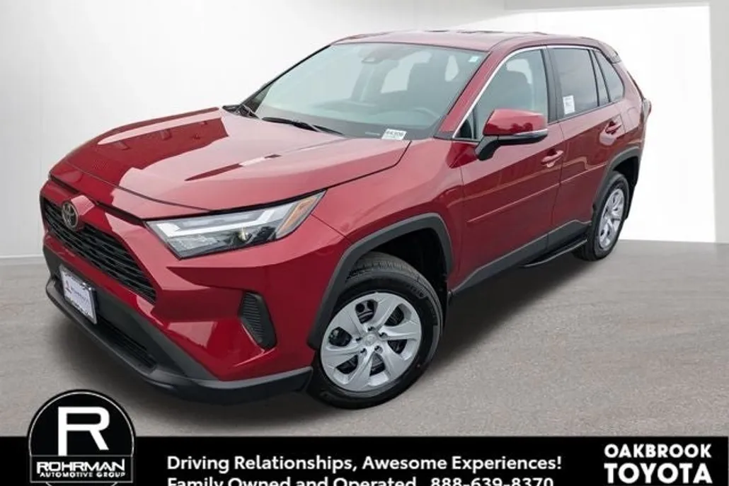 2025 Toyota RAV4 LE photo 1
