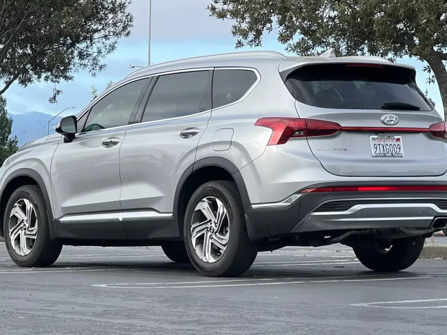 2021 Hyundai Santa Fe SEL photo 1