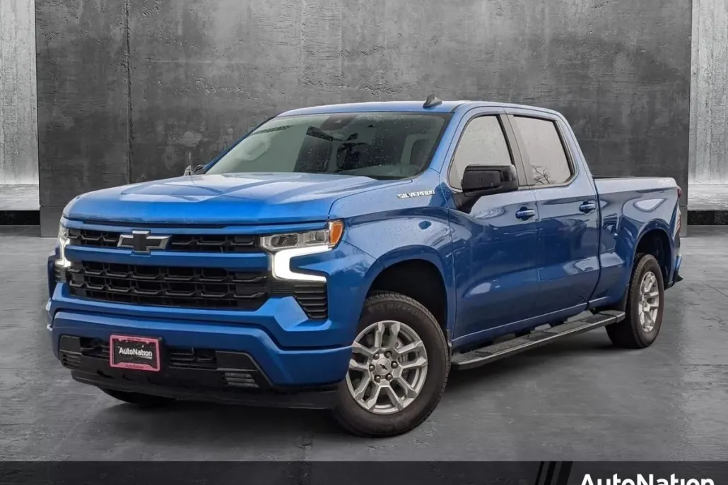 2024 Chevrolet Silverado 1500 RST photo 1