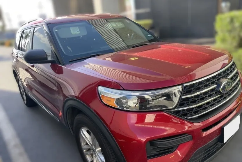 2022 Ford Explorer XLT photo 1