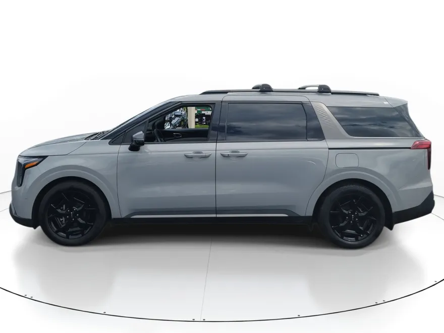 2025 Kia Carnival SX Prestige photo 1