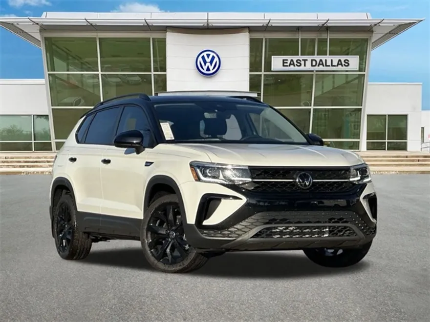 2024 Volkswagen Taos SE photo 1