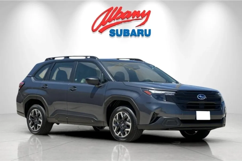 2025 Subaru Forester Base photo 1